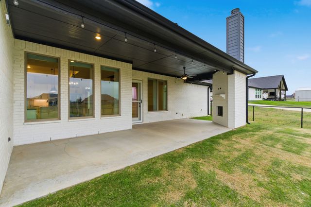 120 Southern Court, Springtown, TX 76082