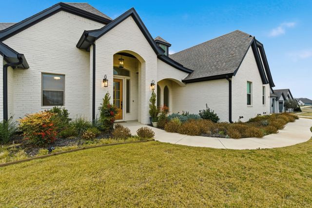 120 Southern Court, Springtown, TX 76082