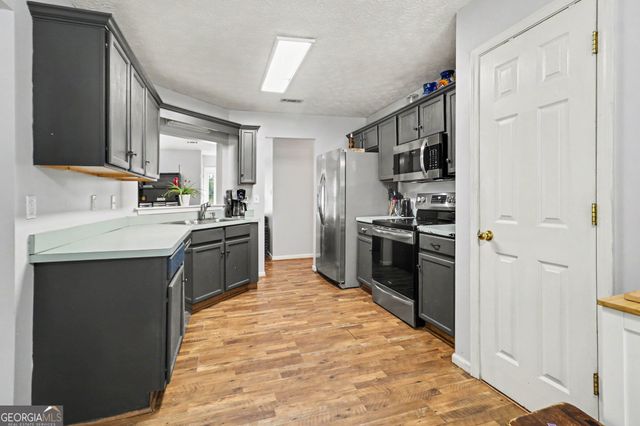 30 Saddlebrook Way, Senoia, GA 30276