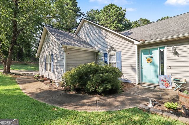 30 Saddlebrook Way, Senoia, GA 30276