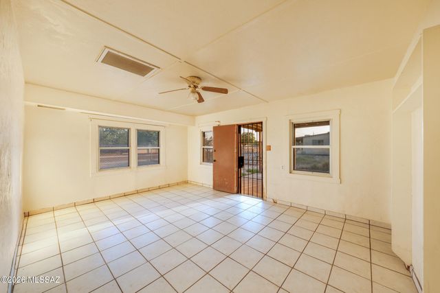 255 E Delta Road, Tucson, AZ 85706