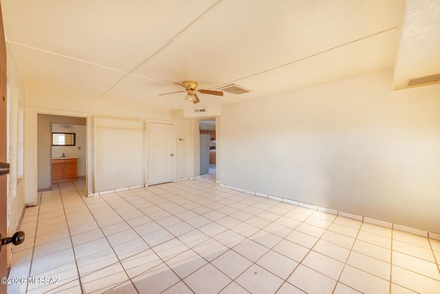 255 E Delta Road, Tucson, AZ 85706