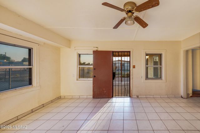 255 E Delta Road, Tucson, AZ 85706