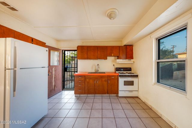 255 E Delta Road, Tucson, AZ 85706