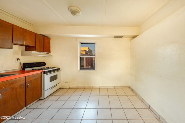 255 E Delta Road, Tucson, AZ 85706