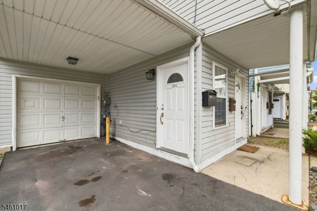 224 Pine St, Elizabeth City, NJ 07206 — photo 4