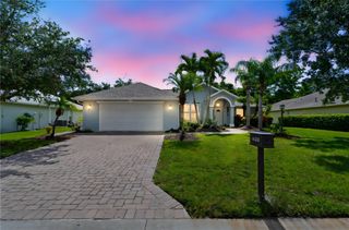 620 Alexandra Avenue SW, Vero Beach, FL 32968
