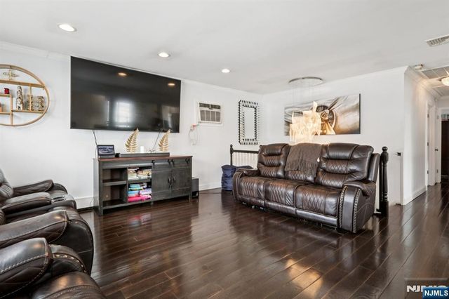 47 Cherokee Avenue, Rockaway Township, NJ 07866