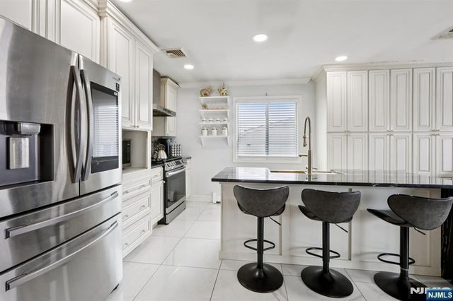 47 Cherokee Avenue, Rockaway Township, NJ 07866