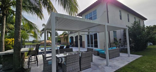 8216 NW 105TH Lane, Parkland, FL 33076