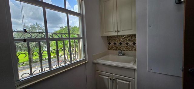 8216 NW 105TH Lane, Parkland, FL 33076