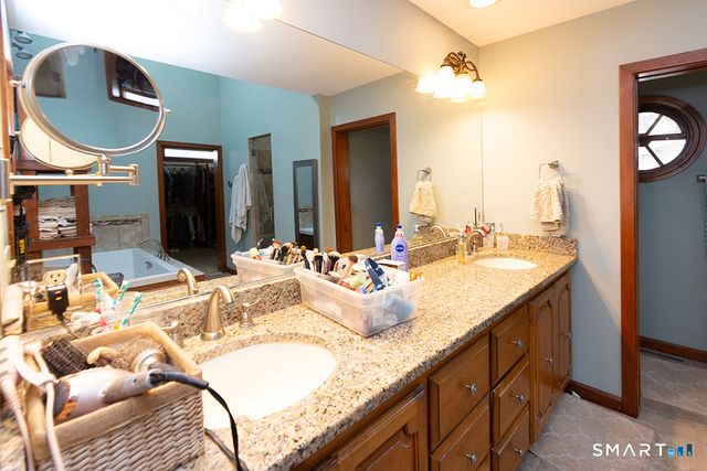 113 Kimberly Drive, Manchester, CT 06040