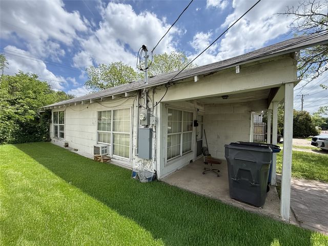 3206 N Jim Miller Road, Dallas, TX 75227
