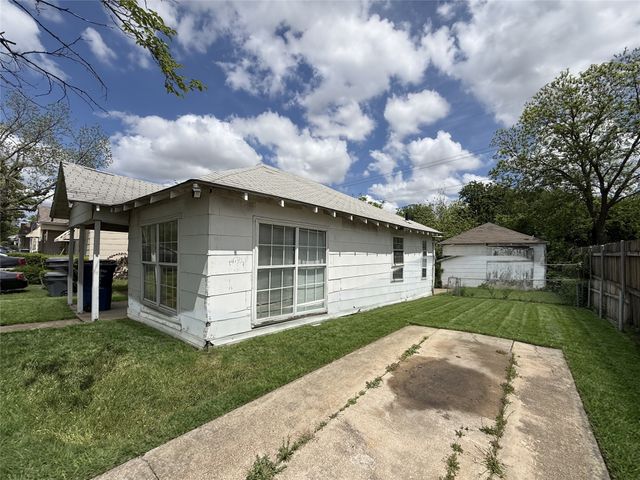 3206 N Jim Miller Road, Dallas, TX 75227