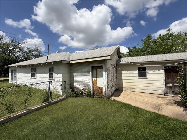 3206 N Jim Miller Road, Dallas, TX 75227