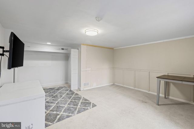 16 HARDWOOD DR, Rosedale, MD 21237