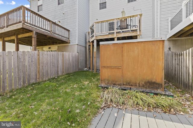 16 HARDWOOD DR, Rosedale, MD 21237