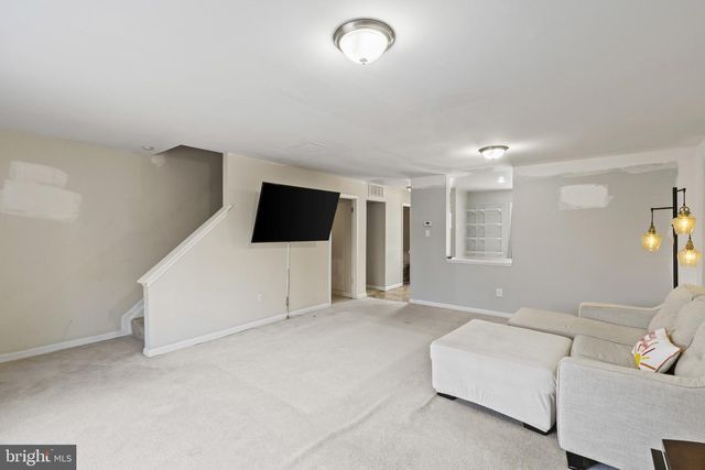 16 HARDWOOD DR, Rosedale, MD 21237