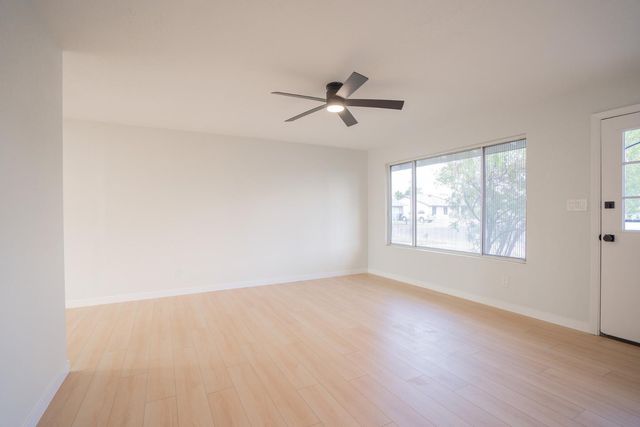 3142 N 78th Drive, Phoenix, AZ 85033