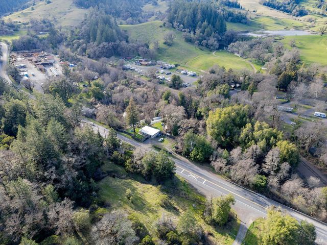 1700 Ca-20 Hwy, Willits, CA 95490