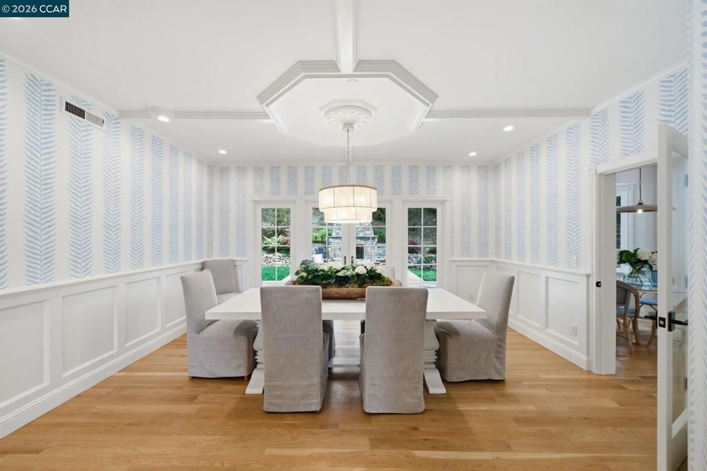 Image 17 of property listing at 3 Honey Hill Ct, Orinda, CA 94563