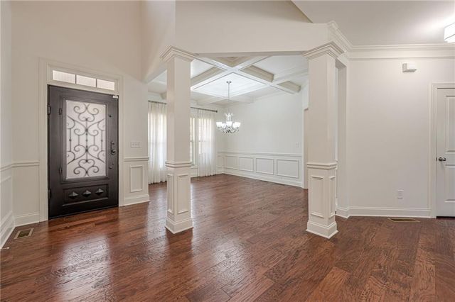 1225 Roswell Manor Circle, Roswell, GA 30076