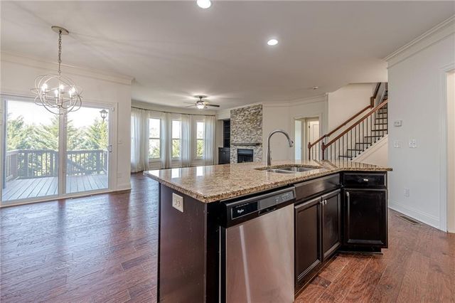 1225 Roswell Manor Circle, Roswell, GA 30076