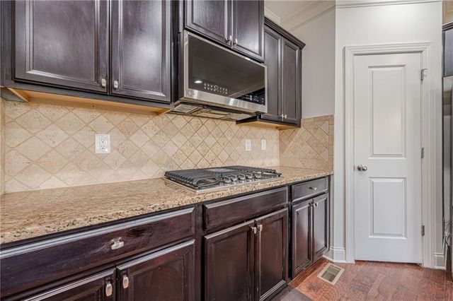 1225 Roswell Manor Circle, Roswell, GA 30076