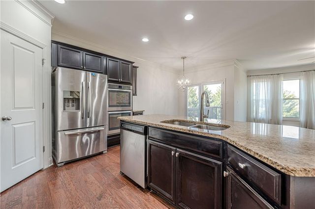 1225 Roswell Manor Circle, Roswell, GA 30076