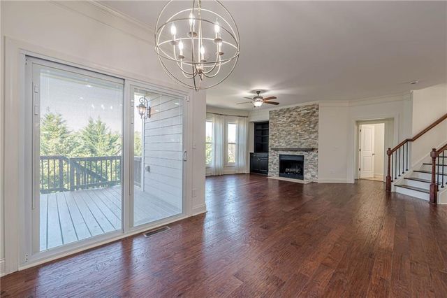 1225 Roswell Manor Circle, Roswell, GA 30076