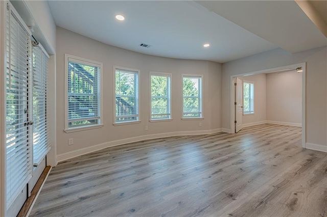 1225 Roswell Manor Circle, Roswell, GA 30076