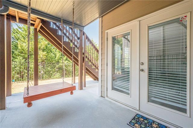 1225 Roswell Manor Circle, Roswell, GA 30076