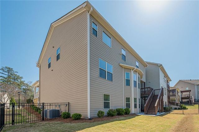 1225 Roswell Manor Circle, Roswell, GA 30076