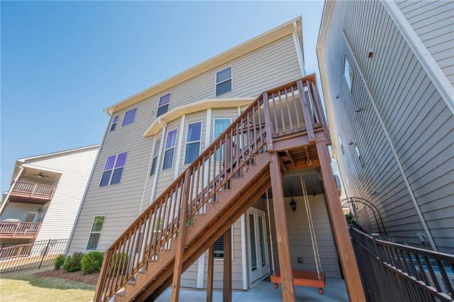 1225 Roswell Manor Circle, Roswell, GA 30076