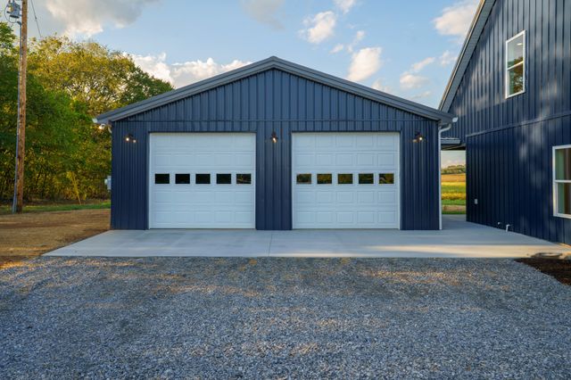 4664 William Woodard Rd, Springfield, TN 37172
