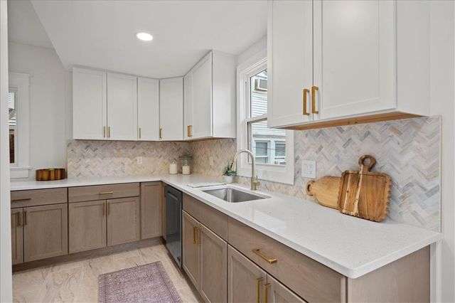 4125 Terrace Street, Kansas City, MO 64111