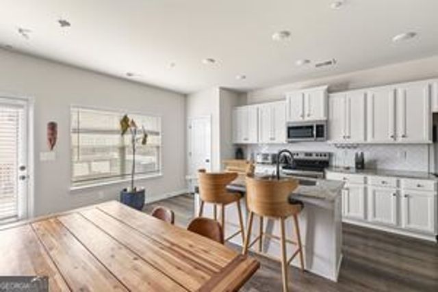 1006 Bayrose Circle, East Point, GA 30344