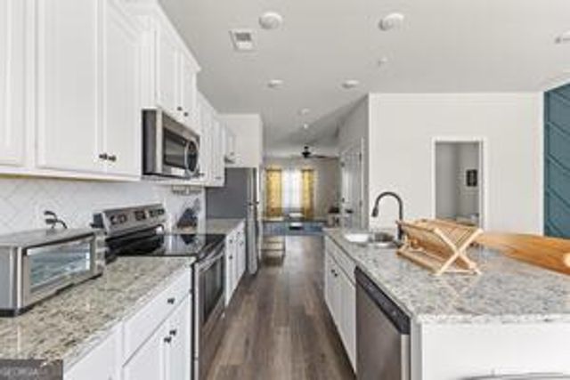 1006 Bayrose Circle, East Point, GA 30344