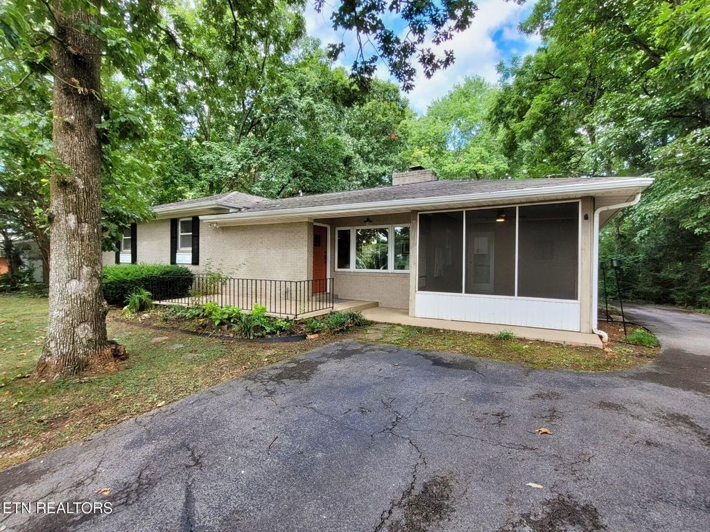 11153 Sonja Drive, Knoxville, TN 37934