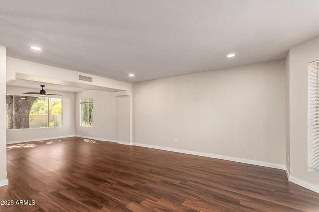 6749 W ORAIBI Drive, Glendale, AZ 85308