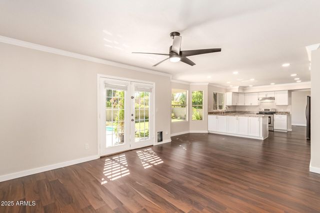 6749 W ORAIBI Drive, Glendale, AZ 85308