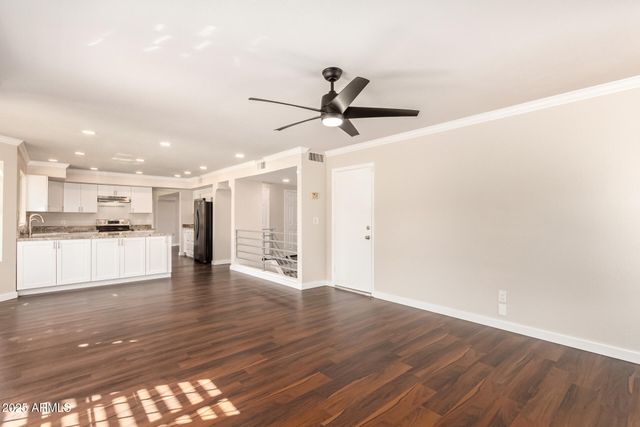 6749 W ORAIBI Drive, Glendale, AZ 85308