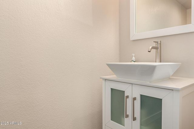 6749 W ORAIBI Drive, Glendale, AZ 85308