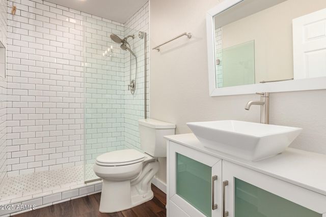 6749 W ORAIBI Drive, Glendale, AZ 85308