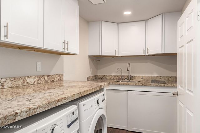 6749 W ORAIBI Drive, Glendale, AZ 85308