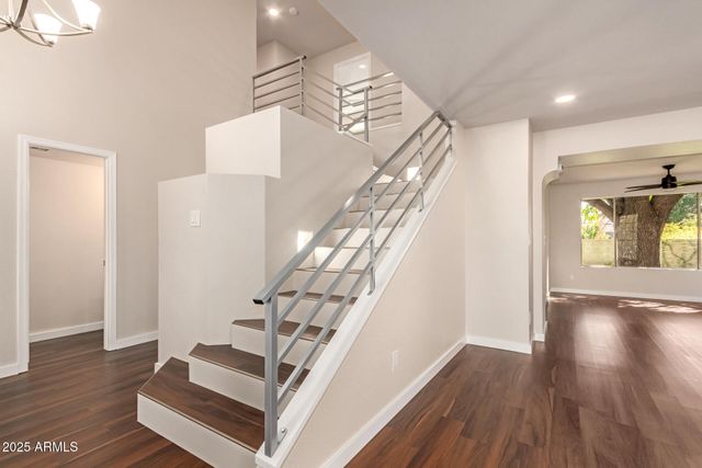 6749 W ORAIBI Drive, Glendale, AZ 85308