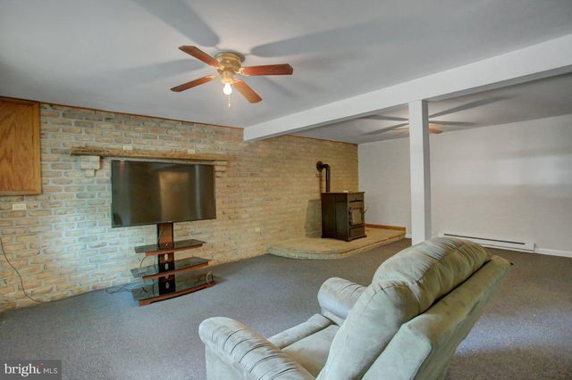 140 ECHO DRIVE, Chambersburg, PA 17202