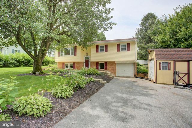 140 ECHO DRIVE, Chambersburg, PA 17202