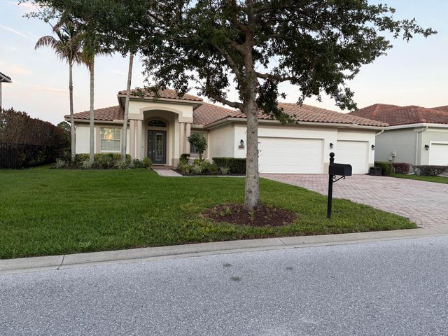 5887 SW Longspur Lane, Palm City, FL 34990