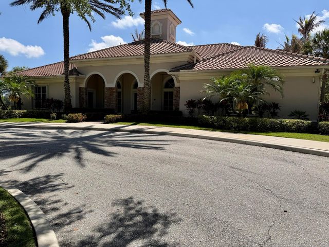 5887 SW Longspur Lane, Palm City, FL 34990